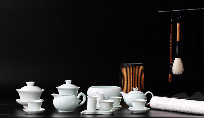 28头手工雕镂茶具