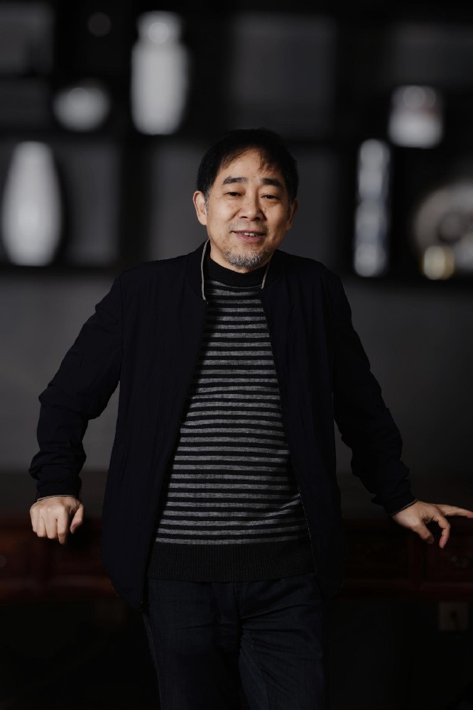 刘伟（国瓷红叶画院名望院长）